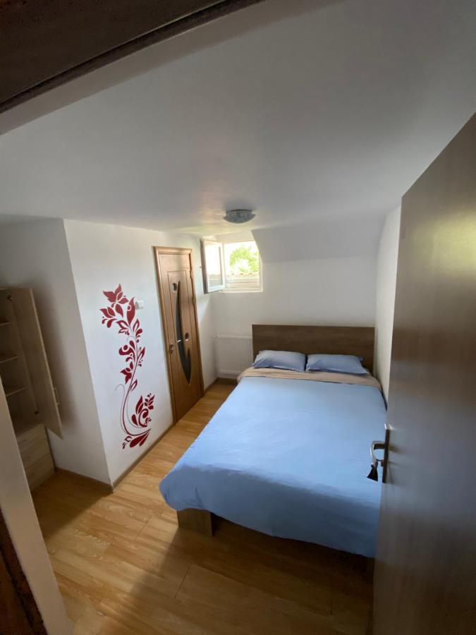 My Place - Cozy Rooms Sibiu Bagian luar foto